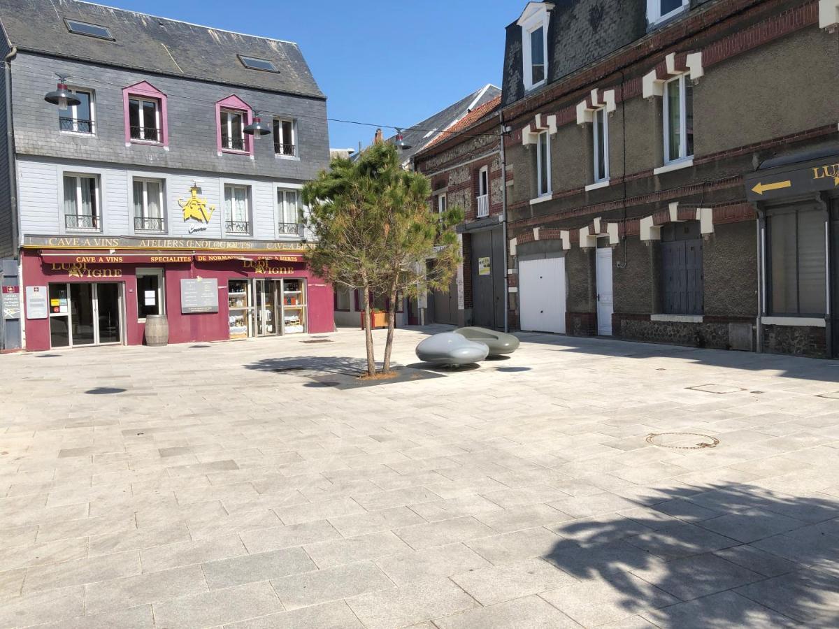 费康Au Coeur Du Marche 4 Etoiles公寓 外观 照片
